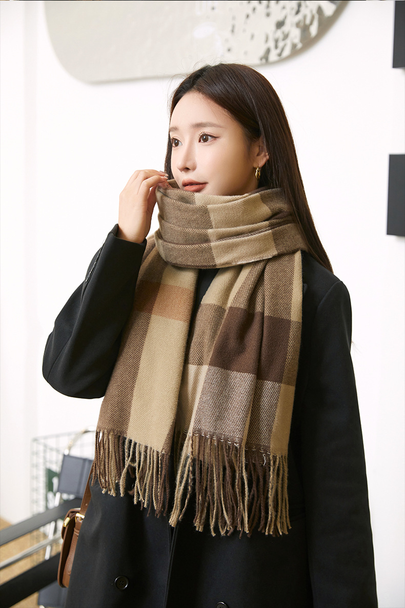 2022 New checkered scarf for women, a sweet and versatile Japanese and Korean style warm scarf, a fashionable shawl, and a faux cashmere scarf for women pic 16