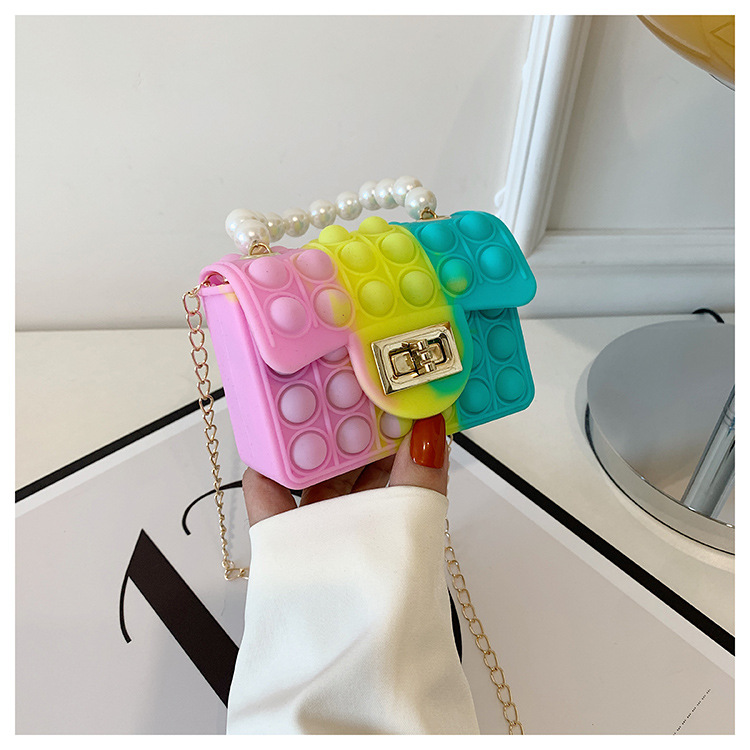 A new silicone bag for women in spring 2022, a trendy and avant-garde rat-killing pearl chain small square bag pic 62