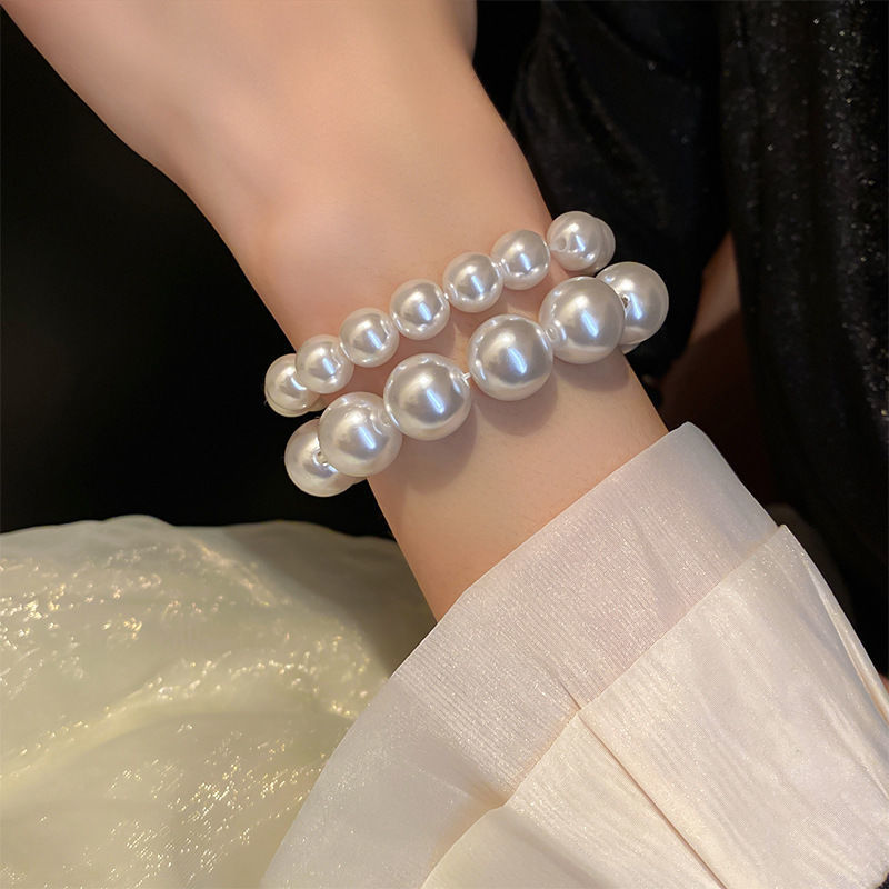 French retro and simple pearl elastic bracelet, French light luxury fashionable wristband, popular daily versatile and elegant jewelry pic 16