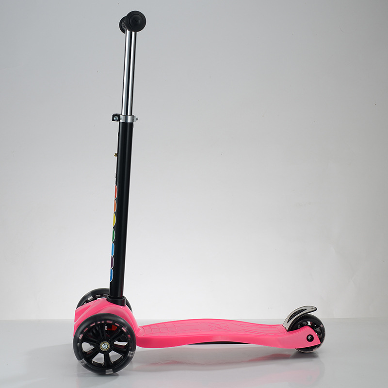 工厂批发儿童3-6-8岁脚踏PU带灯大轮可调节滑行车scooter滑板车详情12