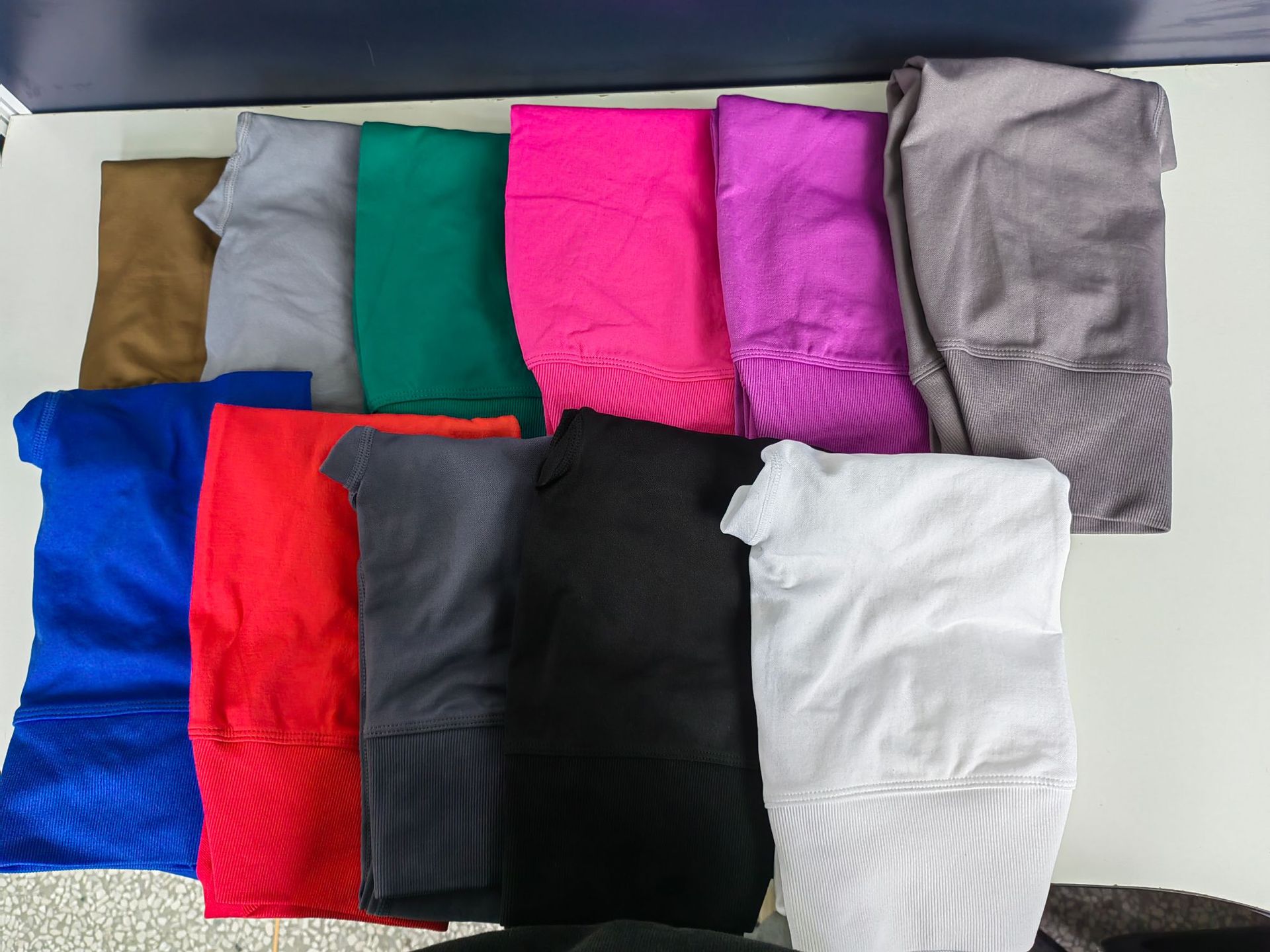 跨境欧美纯色无缝蜜桃翘臀高腰紧身V腰瑜伽裤运动跑步健身九分裤详情3