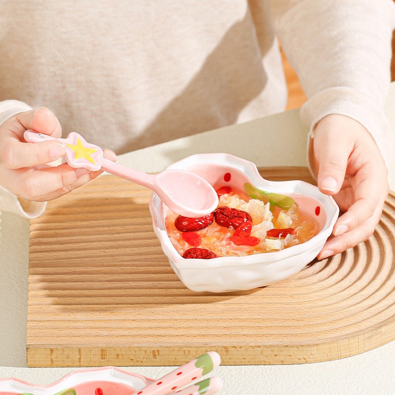 【 Carrying Box 】 Strawberry Bowl, Star Spoon, Ceramic Bowl and spoon Set, Pink Chinese underglaze Color Tableware Set Gift pic 3