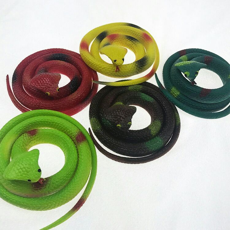 Simulated snakes, rubber snakes, fake snakes, prank toys, teasing cobras, novel and strange toys, simulated animal and plant models pic 4