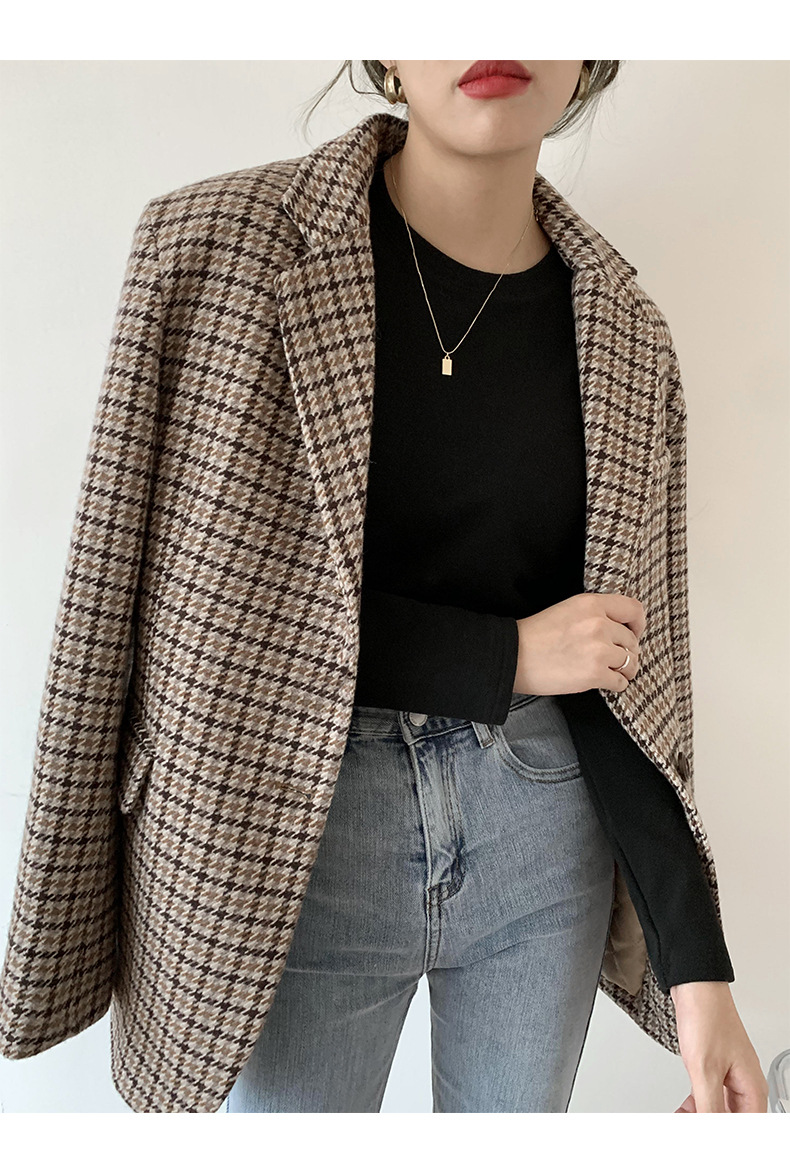 A German velvet semi-high-neck white base layer for women, paired with a stylish, thickened, brushed, and form-fitting mid-neck base layer for autumn and winter pic 25