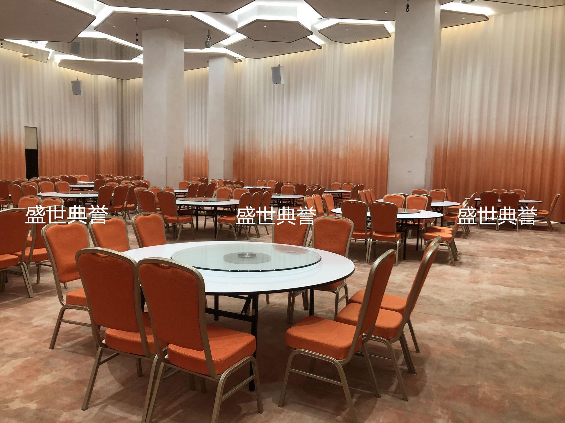 Wenzhou five-star hotel banquet dining tables and chairs, banquet center aluminum alloy banquet chairs, wedding banquet hotel folding tables and chairs pic 24