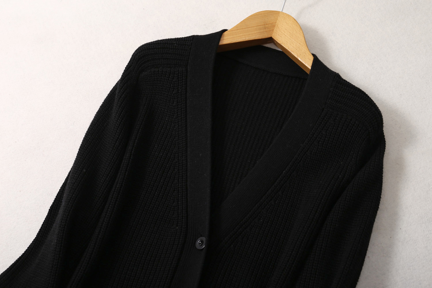 Sweater cardigan autumn and Winter new collection: Knitted silk and cashmere blend cardigan, elegant commuting loose thick knitted sweater for women pic 18