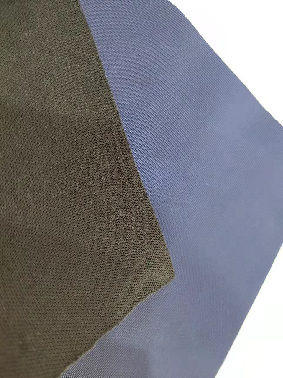 The manufacturer has 290D twill composite waterproof cushion fabric and bag fabric in stock, all made of polyester pic 32
