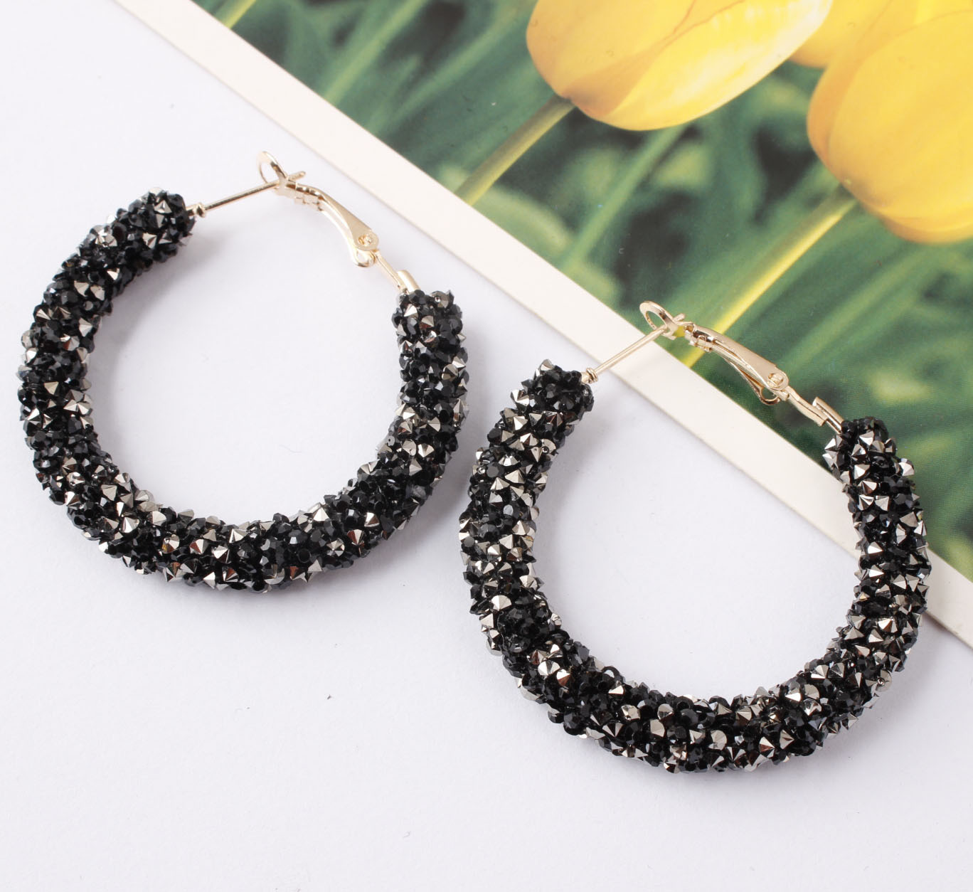 Circular handcrafted beaded crystal earrings and earrings for women on AliExpress wish. Fashionable, simple, individual, retro and exaggerated earrings pic 3