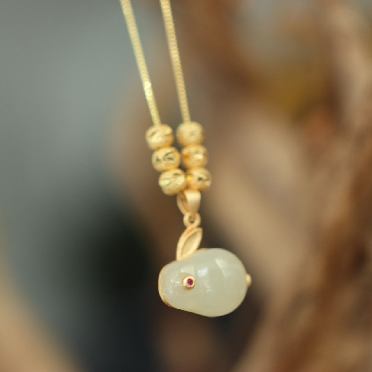 The rabbit of the same style as Douyin fell in love with the bracelet, agate and chalcedony Dingdang bracelet, beauty strip and half bracelet design of the jade rabbit pic 8