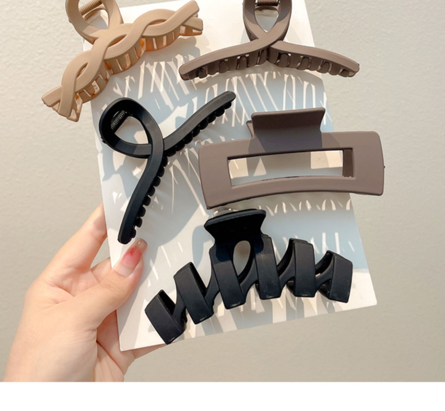 Korean-style large updo hair clips, high-end hairpins, shark clips, ins atmosphere, autumn and winter plush hair accessories pic 30