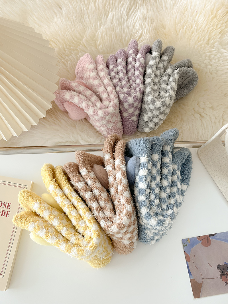 Autumn and winter thickened coral fleece socks, women's mid-calf sleeping socks, sweet and cute Korean floor socks, women's socks wholesale pic 9