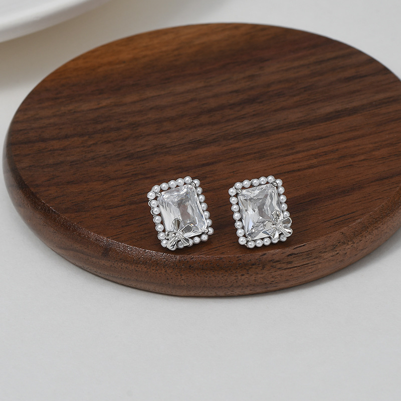 秋冬新款锆石气质耳钉女S925银针高级反复古法式方糖耳饰珍珠耳坠详情9