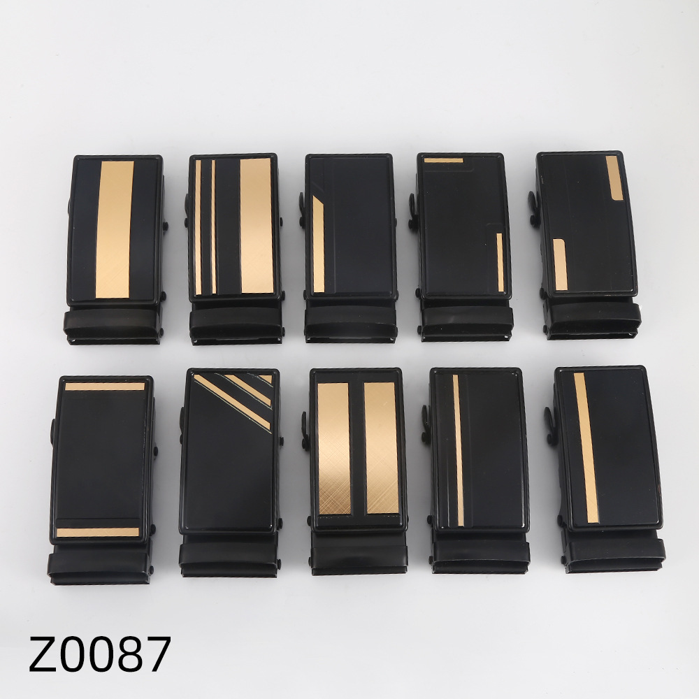 新亚克力板皮带扣自动铁腰带扣字母简约大方不可激光LOGO厂家直销详情8