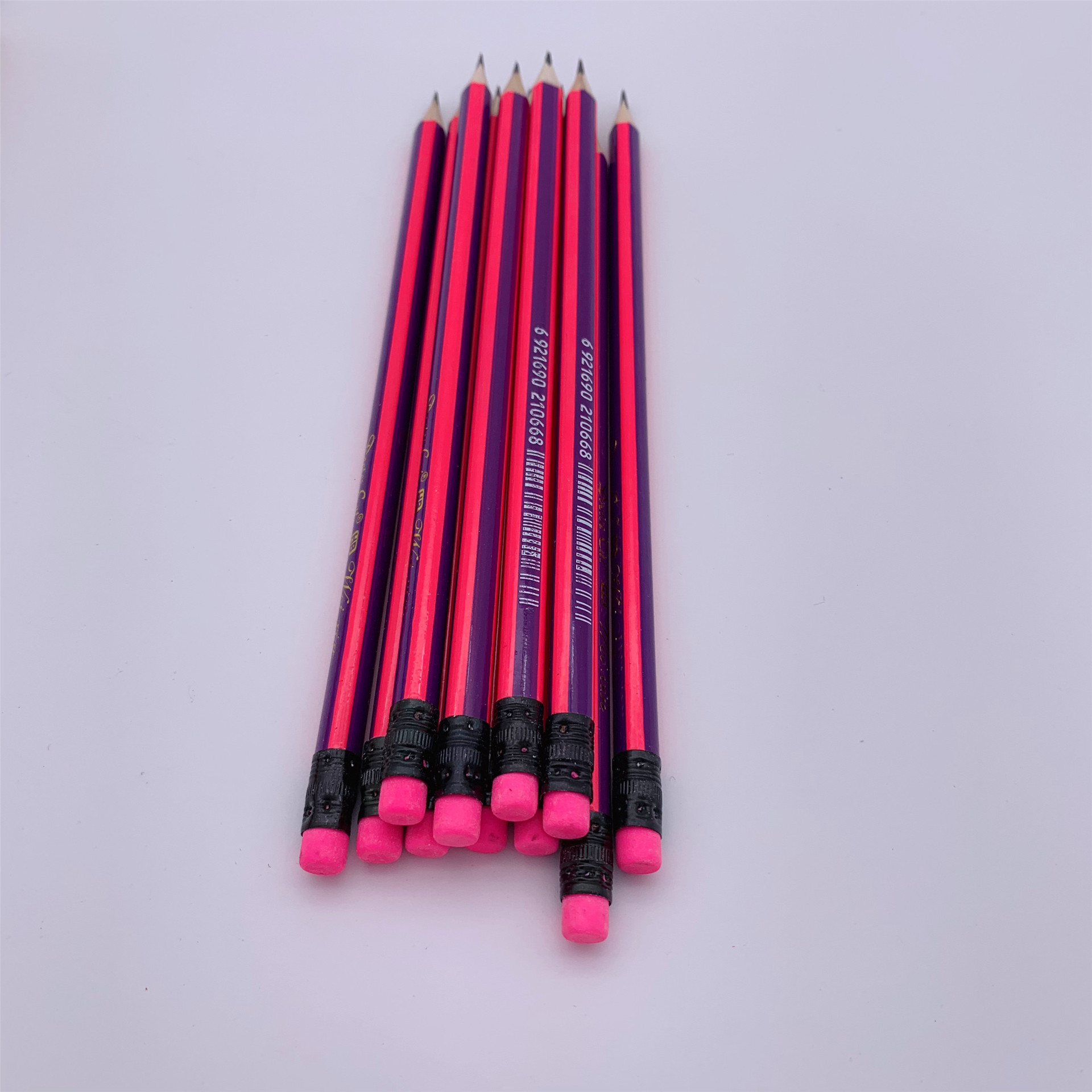 Twelve boxed pencils pic 3