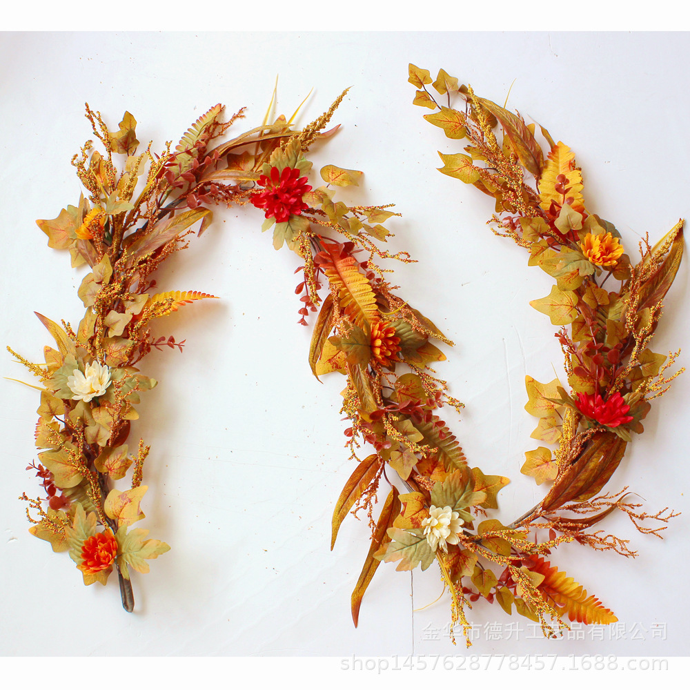 Desheng 2022 Cross-border E-commerce Harvest Thanksgiving Handmade Berry, Maple Leaf, Rattan, Artificial Fern Wreath Decoration pic 2