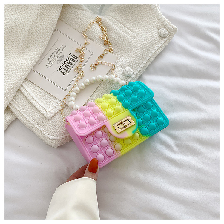 A new silicone bag for women in spring 2022, a trendy and avant-garde rat-killing pearl chain small square bag pic 56