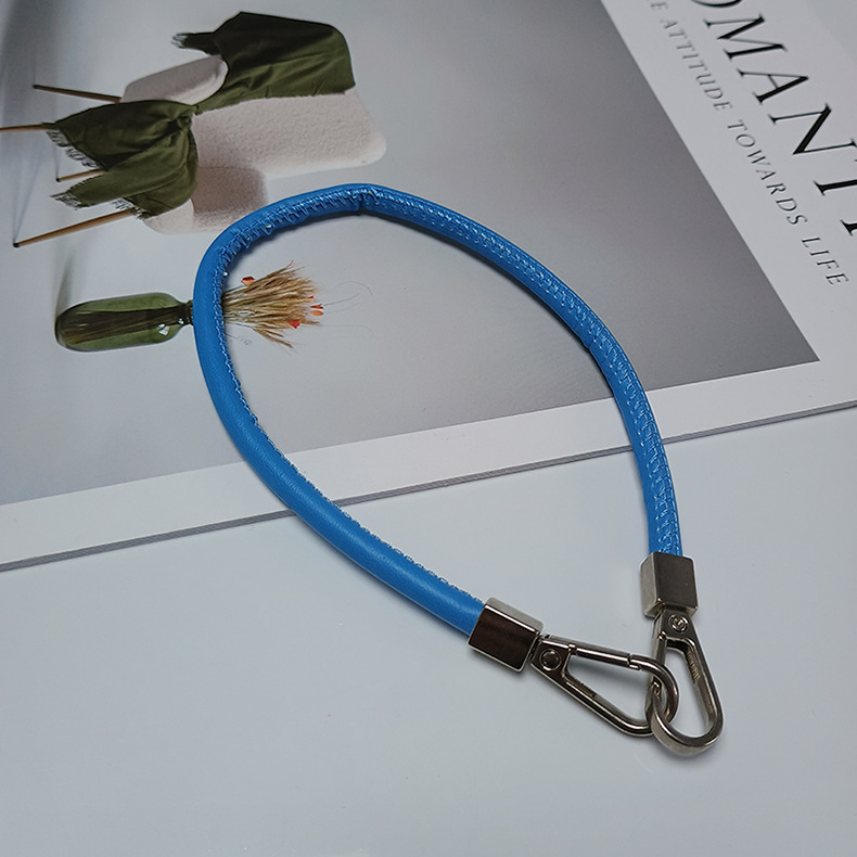 手机挂绳皮革手绳短款男女通用挂件手机链结实防丢水杯短款挂绳详情18