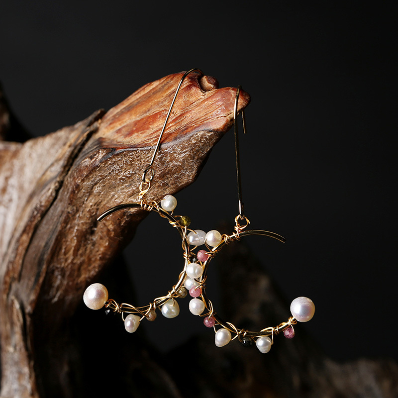 Hand-wound natural tourmaline freshwater pearls, retro and fashionable, face-enhancing, petite and unique, 14K gold-plated retro earrings for women pic 13