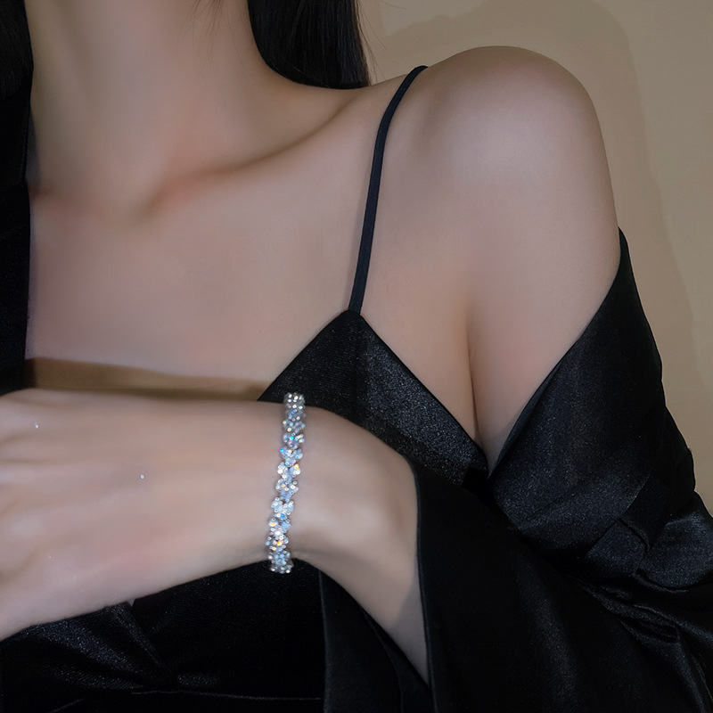 Korean fashion Zircon adjustable bracelet, a light luxury and high-end style bracelet, is unique and versatile, a new type of elegant jewelry pic 36