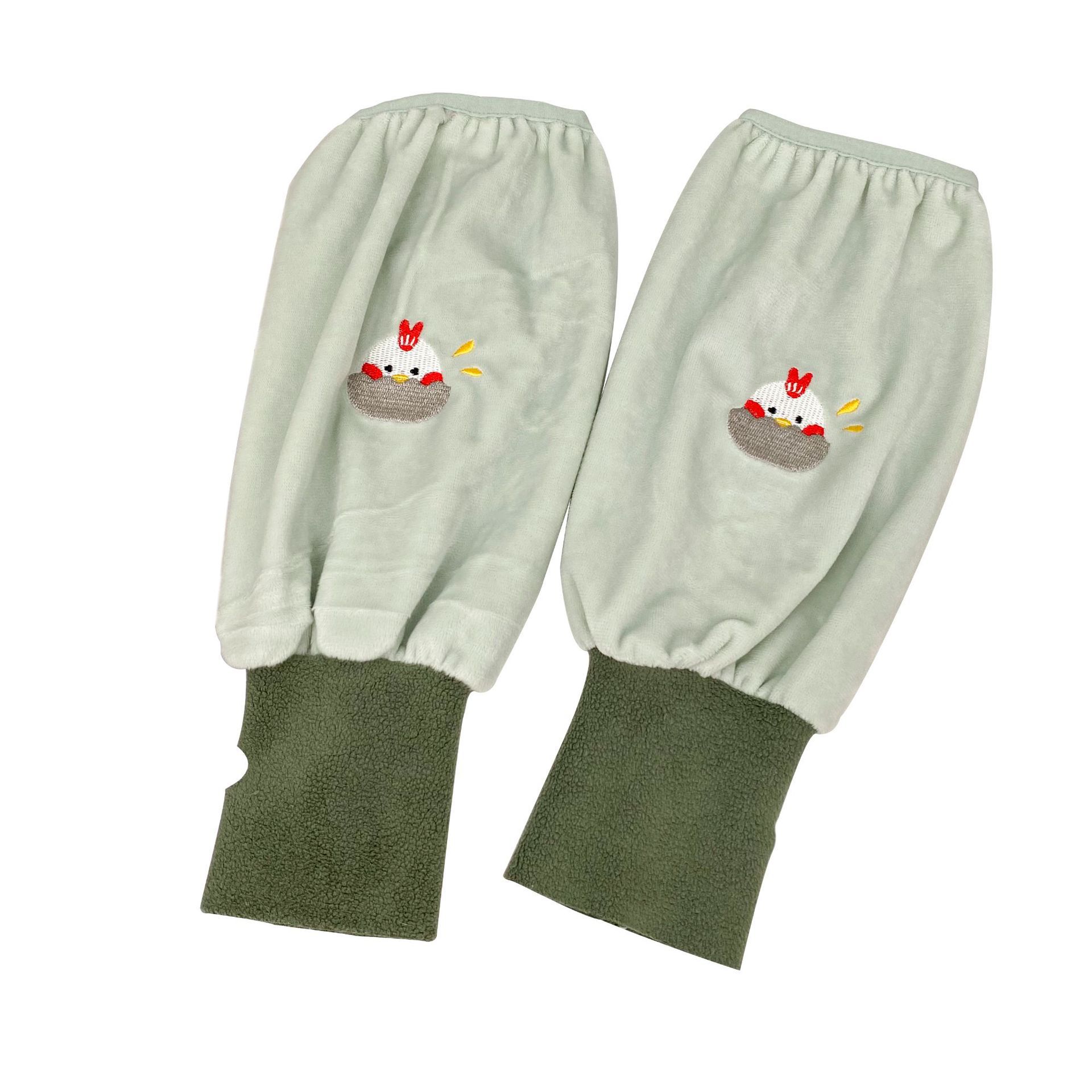 New winter cute warm hand sleeve products: Two-in-one warm plush sleeve, ins anti-dirt cartoon glove sleeve factory pic 4