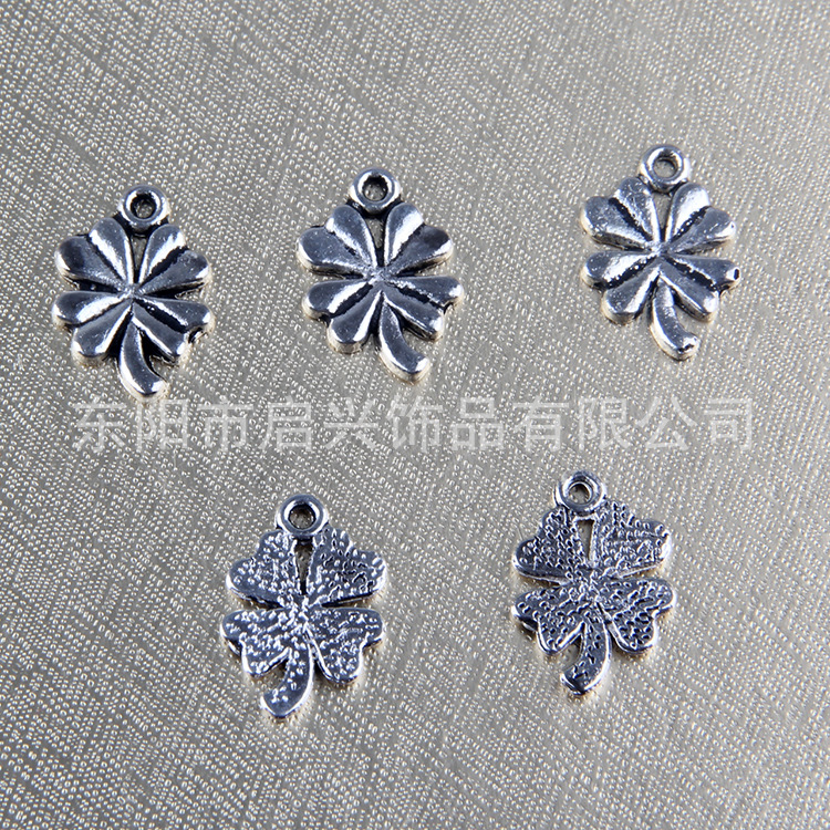 DLY Accessories manufacturer direct sales of accessories wholesale. Four-leaf clover small pendants can be customized in color pic 4