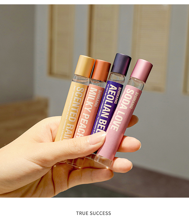The popular online bestseller, Shi Mang Roll-on Perfume, is a fresh and natural light body lotion. It is available for wholesale and distribution in Vietnam for both men and women pic 28