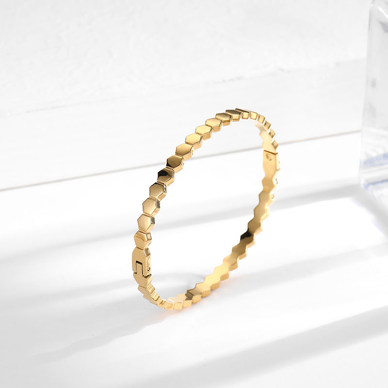 Simple honeycomb titanium steel bracelet, a high-end 18k gold couple bracelet for women, a versatile stainless steel accessory for Internet celebrities pic 5