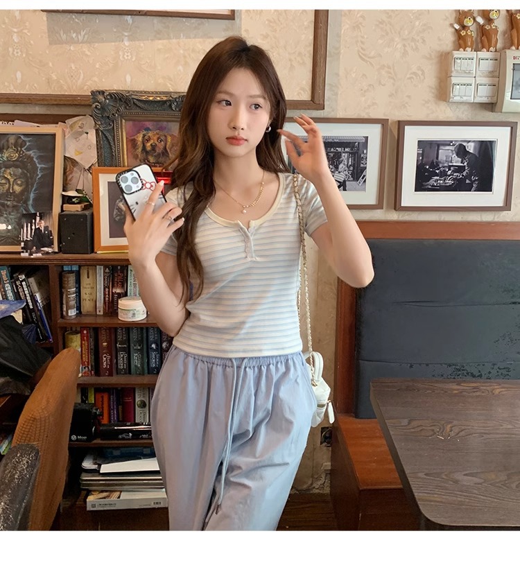蓝白条纹短袖正肩女t恤春夏2025新款chic小众设计感修身短款上衣详情18