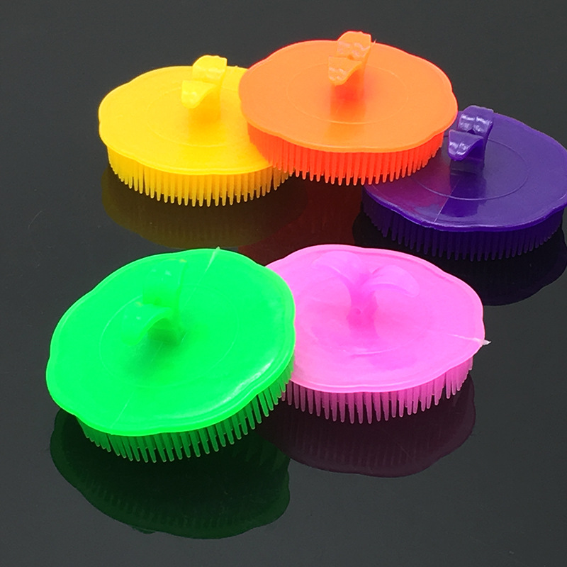 Plum blossom-shaped shampoo brush, exfoliating hair brush, head massage brush, plastic shampoo, hair care and cleaning 1-yuan store department store pic 9