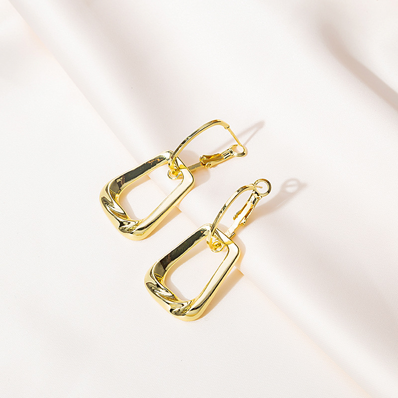 Silver needle metal ring earrings, 2021 new style, trendy, simple and versatile. Geometric irregular ear rings, stud earrings for women pic 3