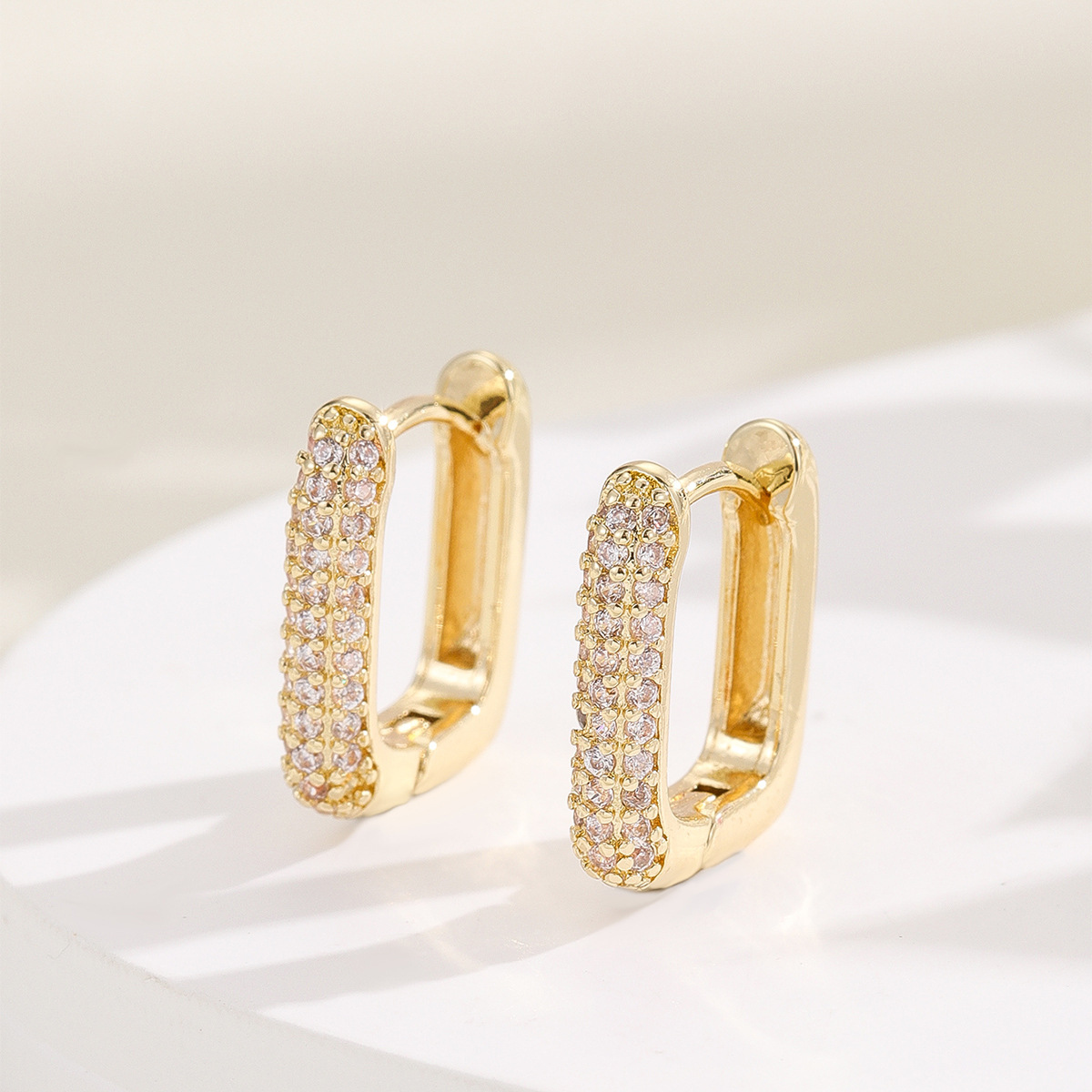 European and American cross-border high-end geometric U-shaped full diamond earrings, fashionable ear buckles, French simple earrings for women wholesale pic 4