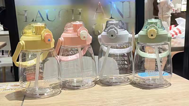 Yinqian 1210ML ton-ton bucket large-capacity plastic water cup, bouncing lid space cup, portable anti-drop sports straw cup for male and female students pic 8