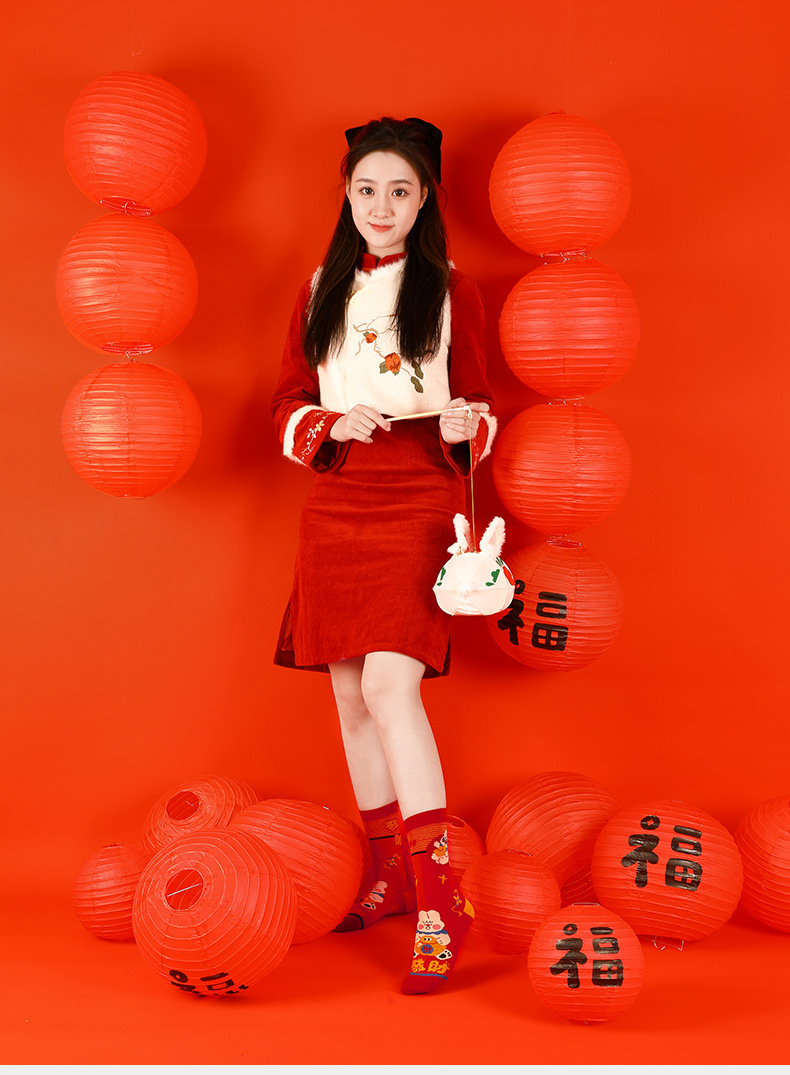 原创吉兔送福红袜子兔年新年礼物本命年棉卡通秋冬男士女袜中筒袜详情1