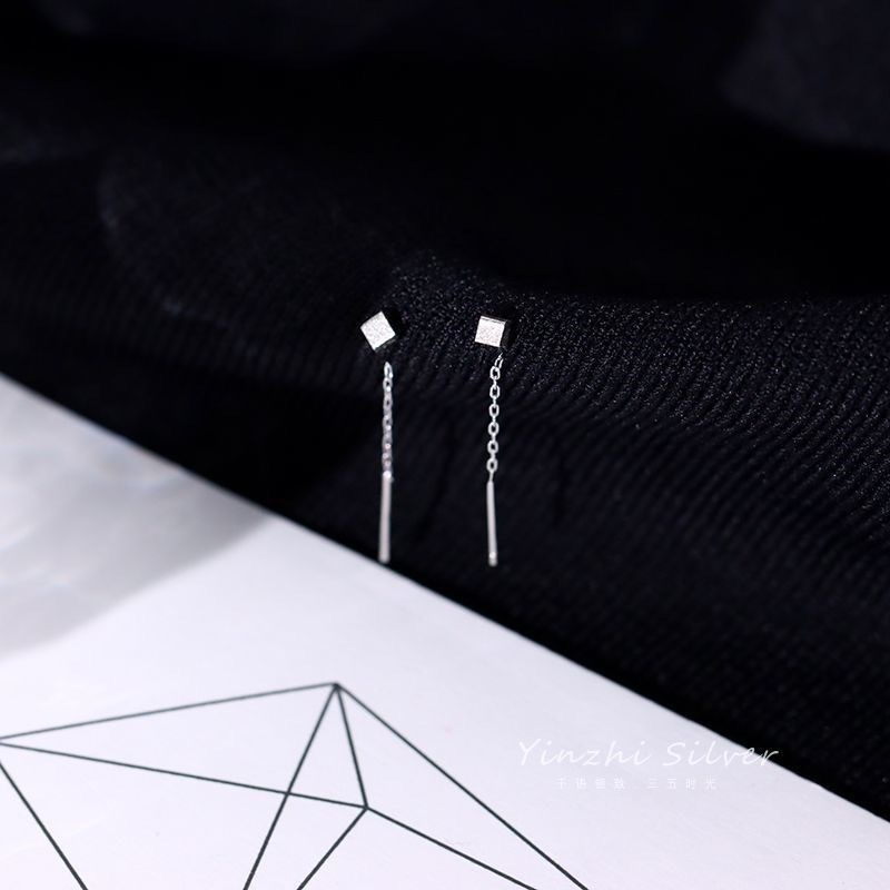 The small square ear moldings are a trendy and niche design for women on Instagram, exuding a sense of sophistication. The 925 silver ear moldings are versatile and personalized earrings pic 2