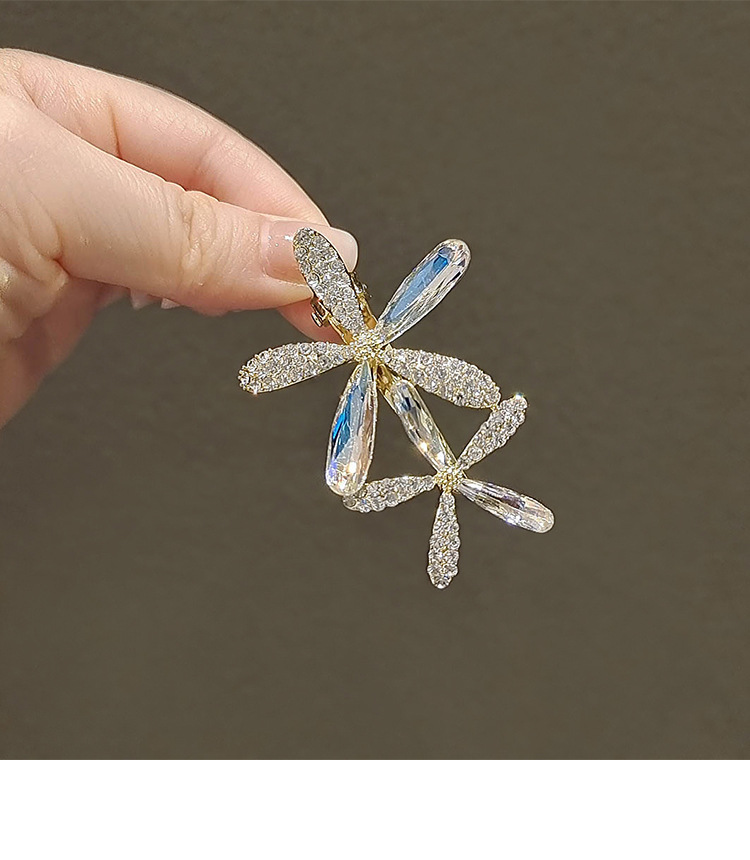 Summer fresh and delicate flower duckbill clip, cute girl crystal bangs hair clip, side hair accessory clip headwear pic 6