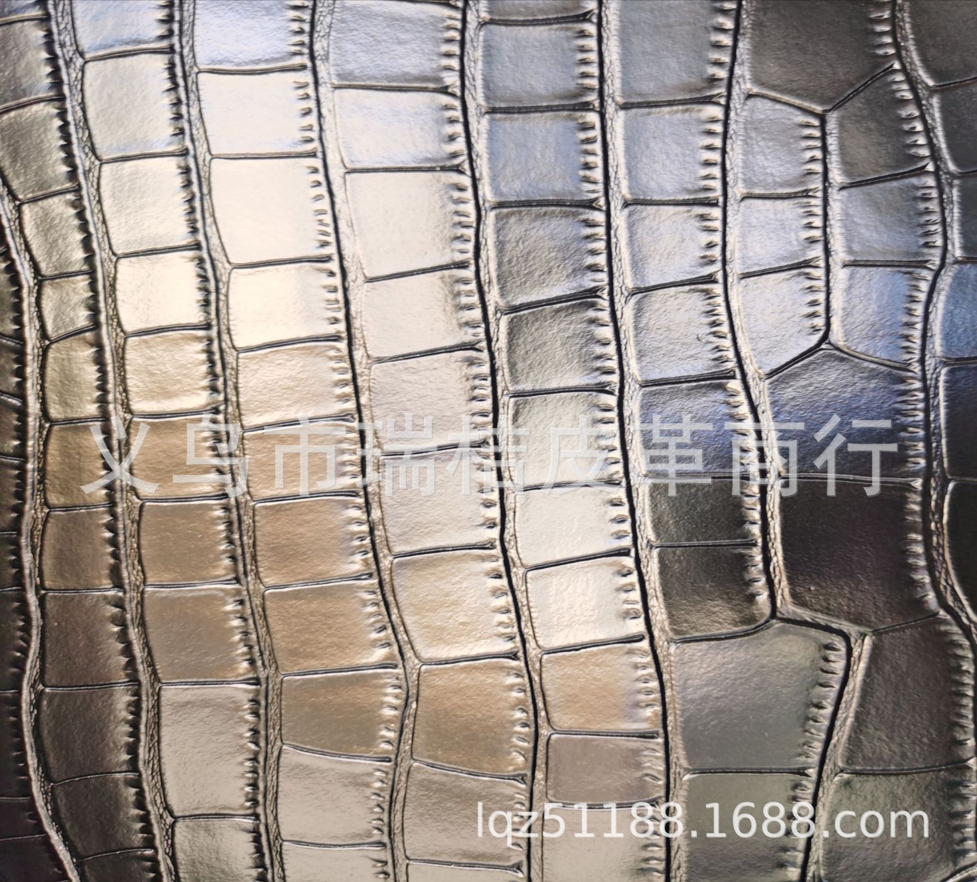 Spray-painted leather crocodile pattern bamboo joint pattern bag leather pic 2