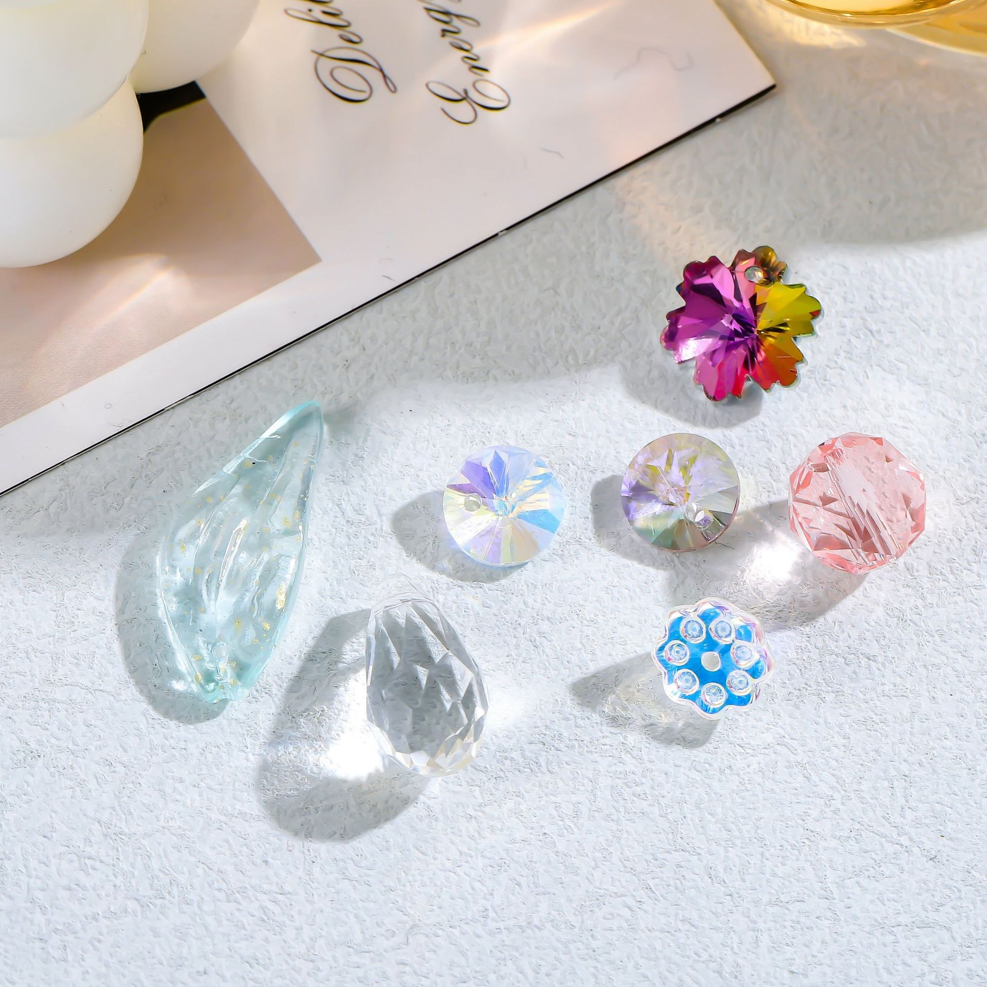 跨境镀底彩色花朵单孔串珠DIY饰品配件手链玻璃散珠耳环项链制料详情1