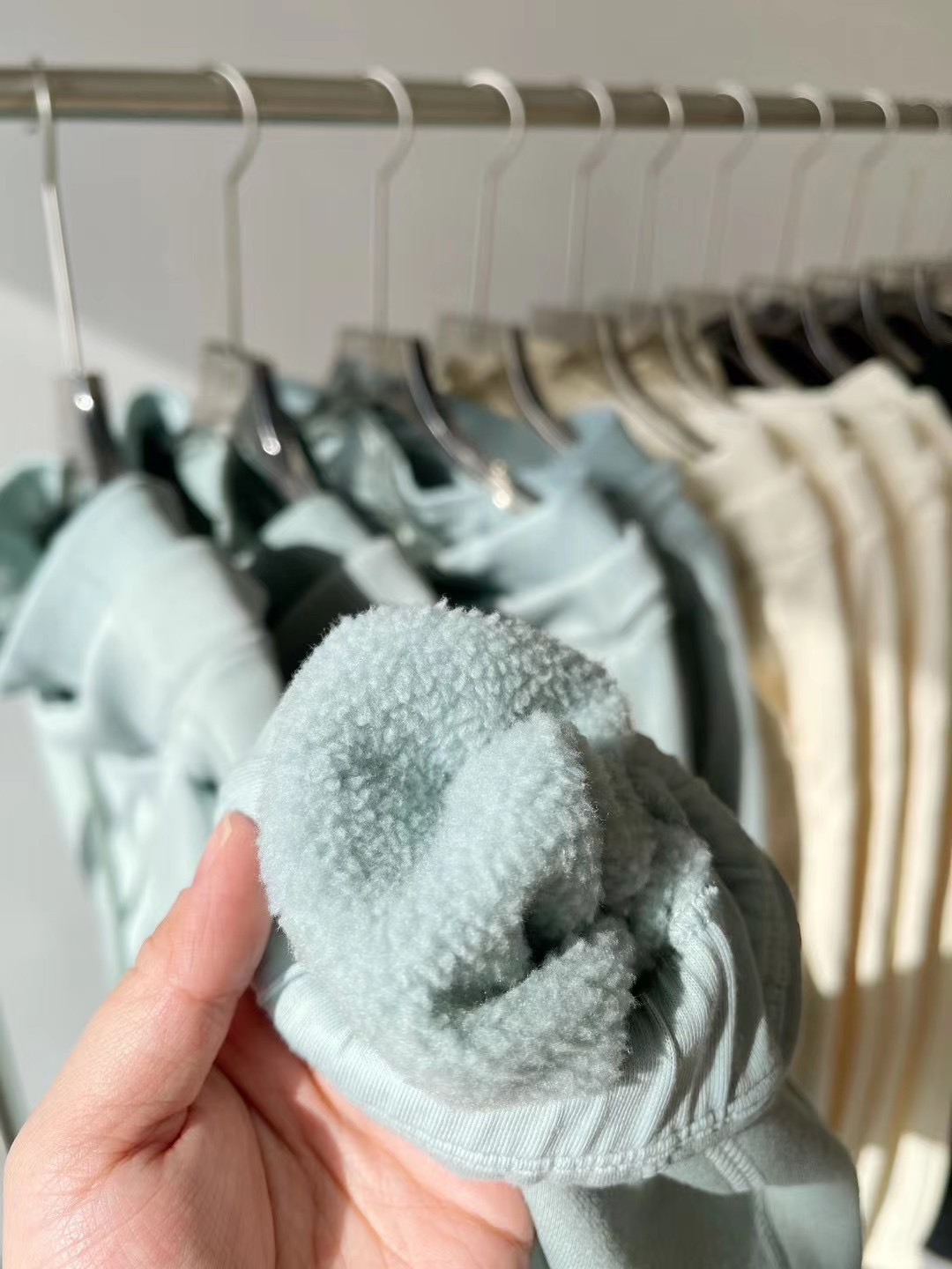 lulu女士中腰阔腿裤加绒加厚休闲裤同款面料显高高品质私域专供货详情2
