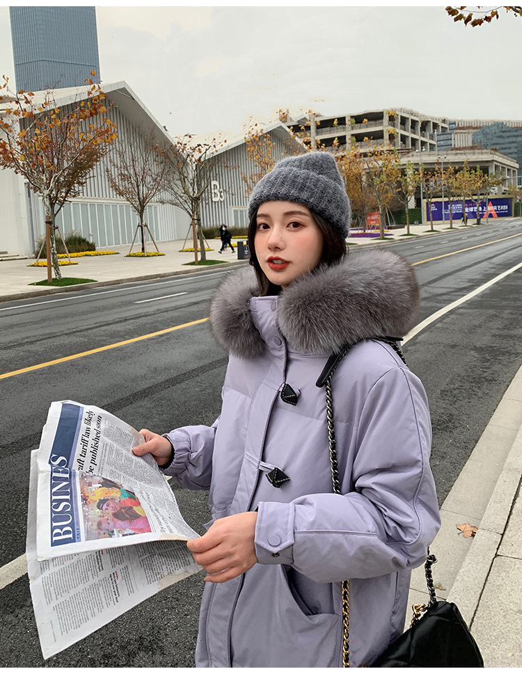 The new mid-length, fashionable, large-collar, loose and thickened white duck down warm jacket for women in winter 2021 is trendy pic 28