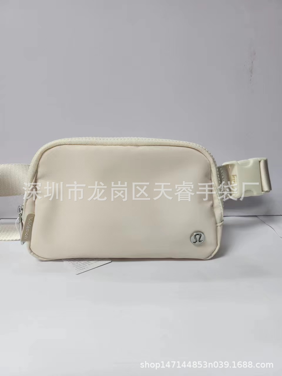 lulu新款时尚户外运动健身腰包跑步手机收纳包黑色多功能户外露露详情7