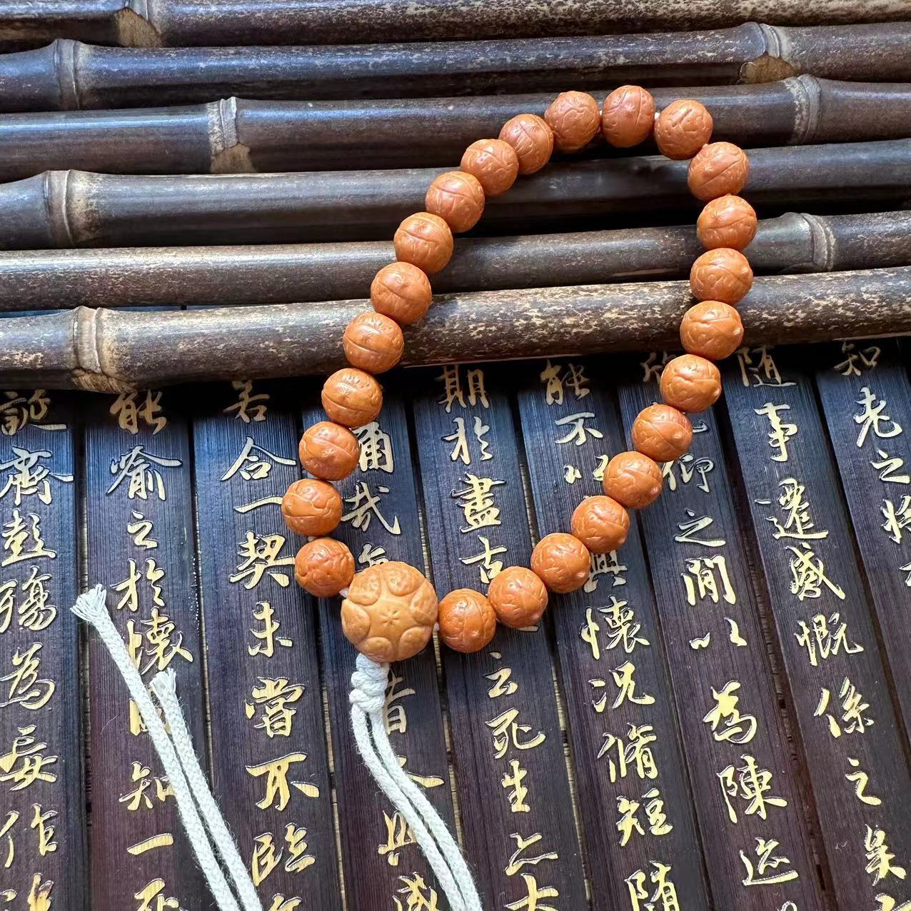 精品猴头菩提雕刻10mm凤眼手持珠鲨鱼背龙须虎爪老型桶珠京八棱财神大土豪猴头菩提子佛珠念珠盘玩手串文玩手链文玩手串详情24