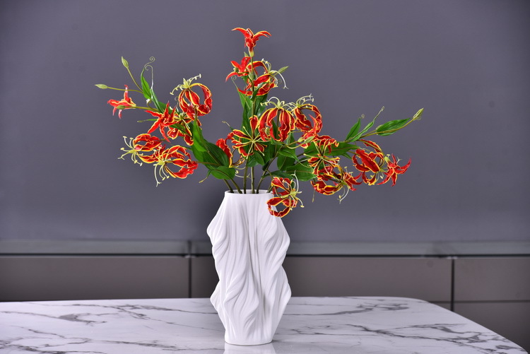 Lanjin artificial Plant Long Branch 3-head Jialan Flame Lily, high-end artificial flower, artificial flower, artificial flame lily, strange lily, home decoration pic 8