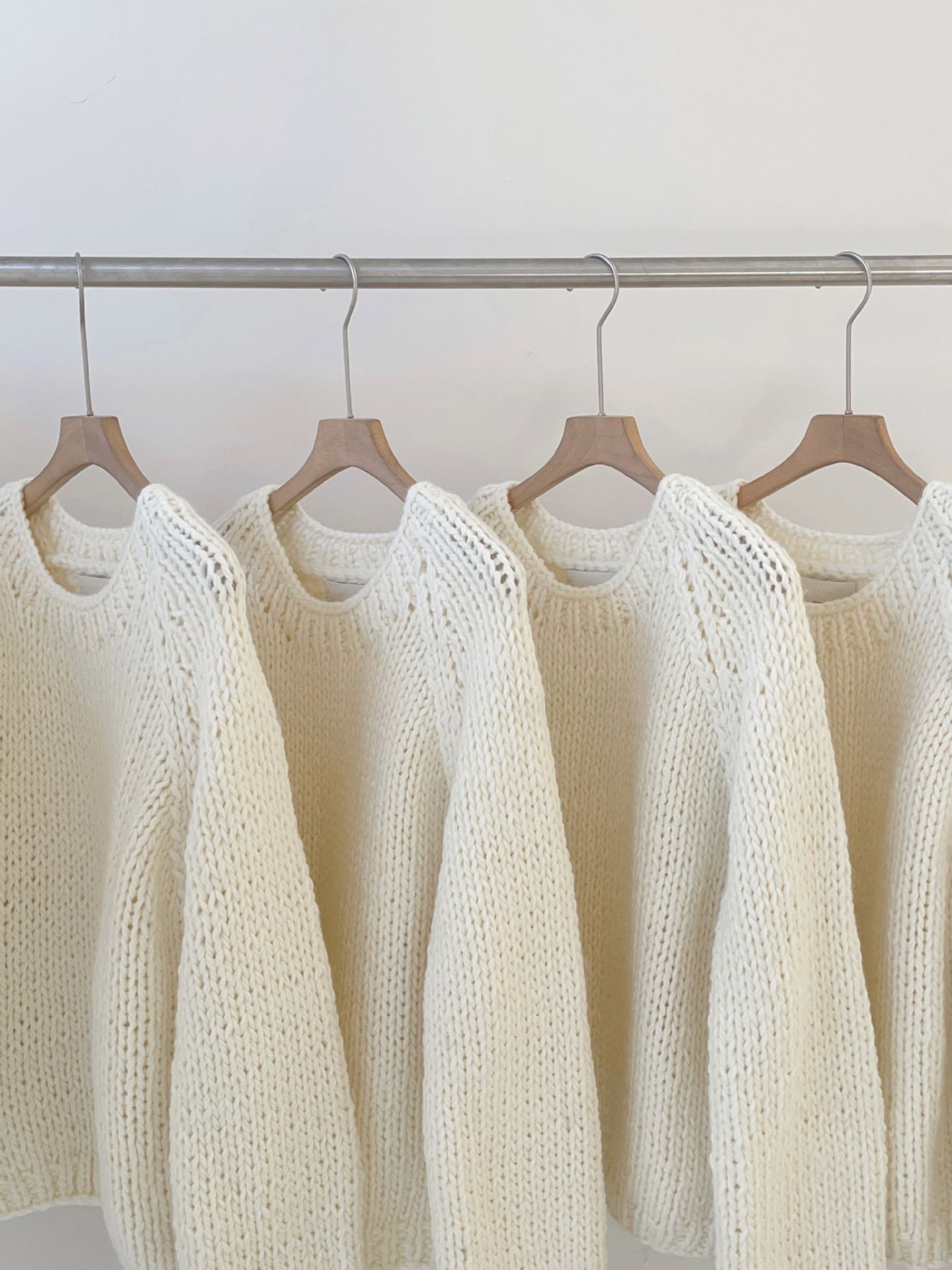 2023 in-stock Handongdaemun autumn/Winter new oun*e round-neck handcrafted pullover loose wool casual sweater top pic 6