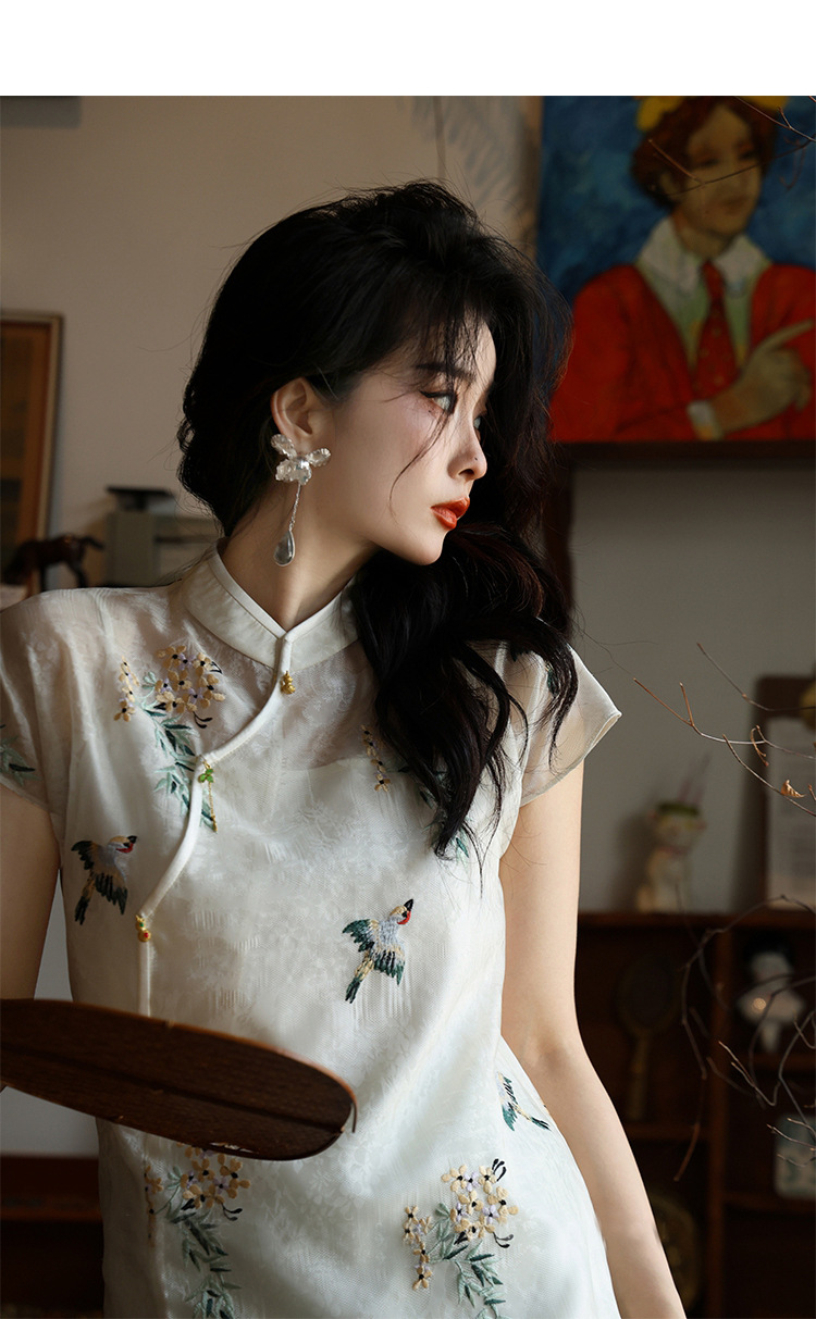 New Chinese-style summer white dress for women, long dress with texture, improved traditional Chinese style, cheongsam, lace and three-dimensional embroidery pic 29