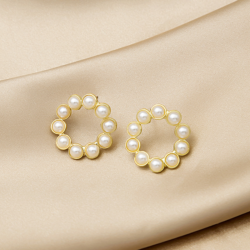 925银针镂空圆形珍珠风耳钉日韩新甜美气质耳环网红百搭耳饰详情3