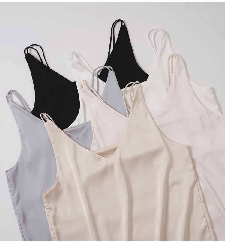 Jialqi, a popular female summer V-neck dress with a halter top, wears a suit over it and a silk satin slim-fitting base layer inside pic 47