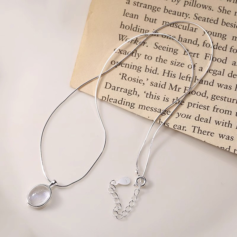 海蓝宝月光石项链女小众设计高级感椭圆吊坠轻奢时尚蛇骨链新款潮详情9