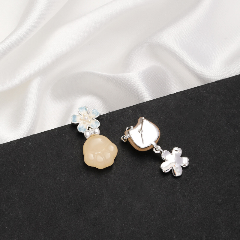 娜莎外贸耳饰欧美高品质粉色樱花猫咪耳钉女S925银针简约甜美耳饰详情7