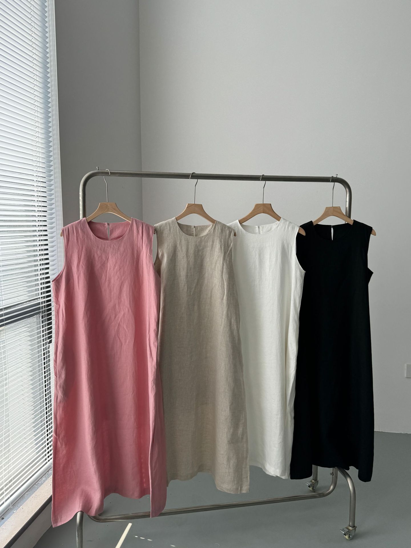 2024 Minimalist and elegant all-linen vest dress for women, summer sleeveless long dress for women pic 39