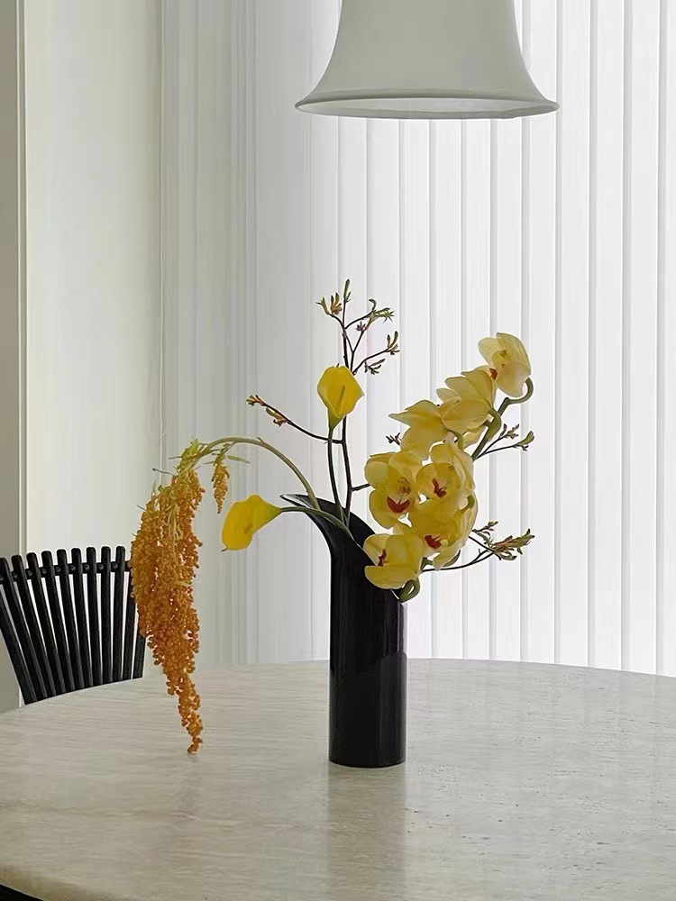 High-end vases, modern and simple artistic ornaments, simple flower arrangements, creative living room home ornaments, soft decorative items, vases pic 21